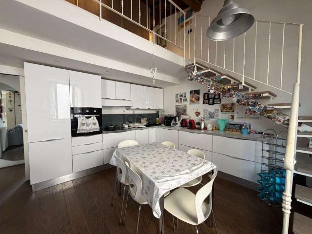 Appartamento in vendita di 75 m² in Via Curtatone