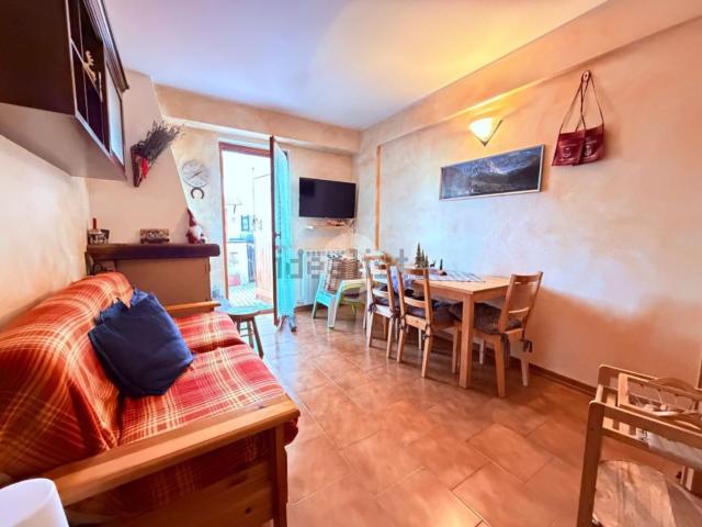 Appartamento in vendita di 75 m² in Via del Ceraso, 44