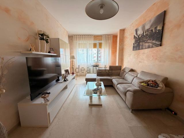 Appartamento in vendita di 75 m² in Via del Lavoro, 17