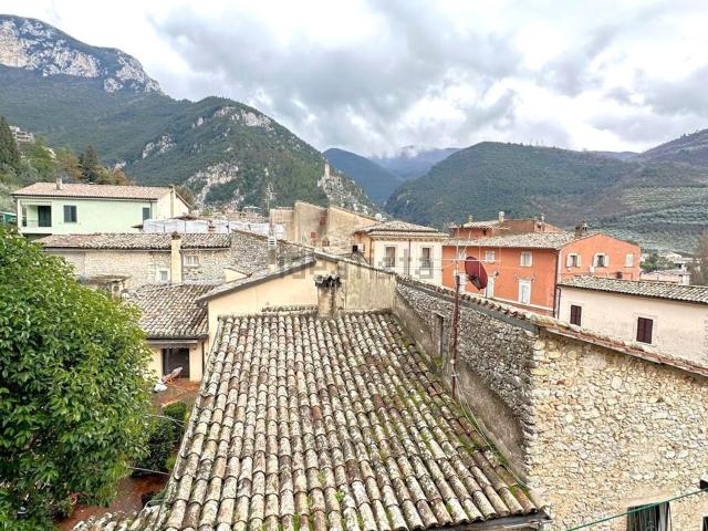 Appartamento in vendita di 75 m² in Via della Vittoria, 65