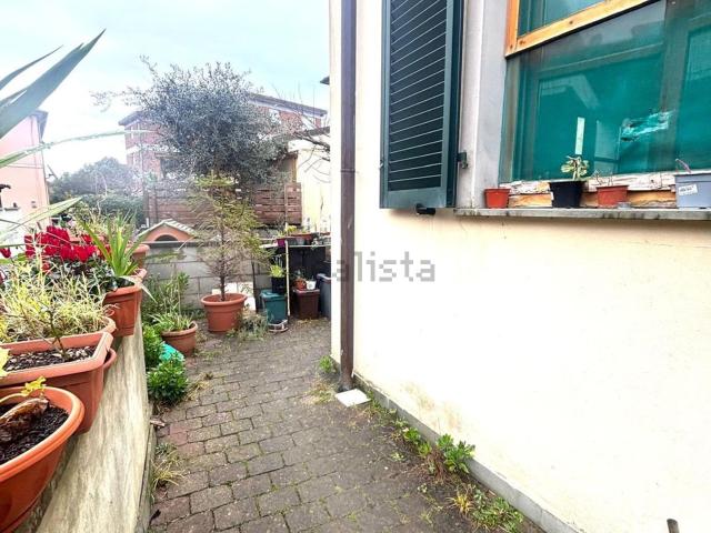 Appartamento in vendita di 75 m² in Via delle Medaglie d&apos  Oro, 4