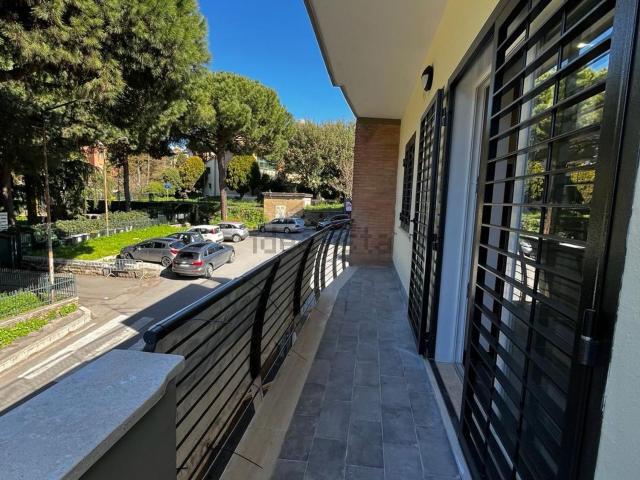 Appartamento in vendita di 75 m² in Via Edmondo de Amicis, 65