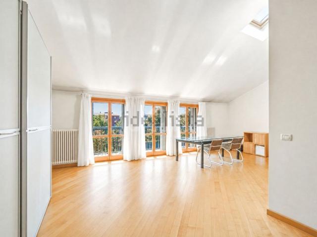 Appartamento in vendita di 75 m² in Via Emilia All&apos Ospizio