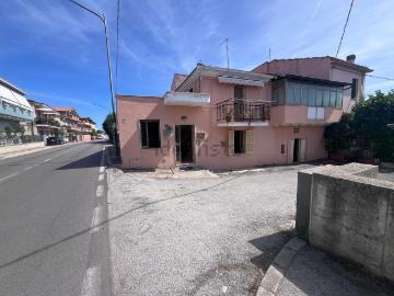 Appartamento in vendita di 75 m² in Via Fonte Romana, 89