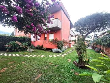 Cinquale, La Spezia Liguria, Liguria - Giardino