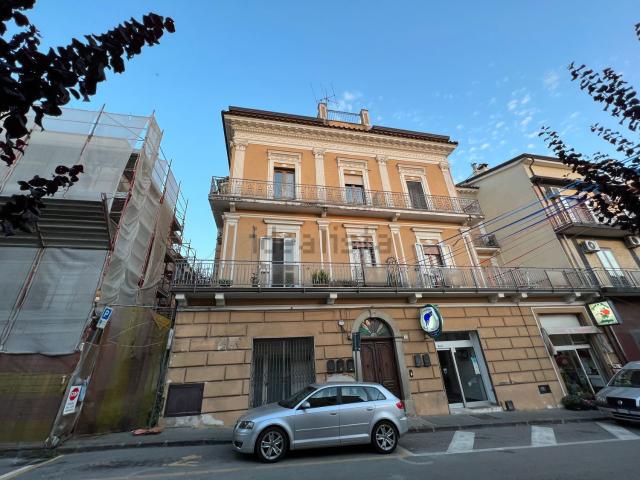 Appartamento in vendita di 75 m² in Via Francesco Cammarota, 16