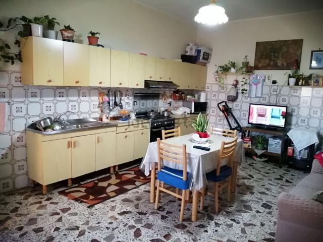 Appartamento in vendita di 75 m² in Via Francesco Petrarca, 44