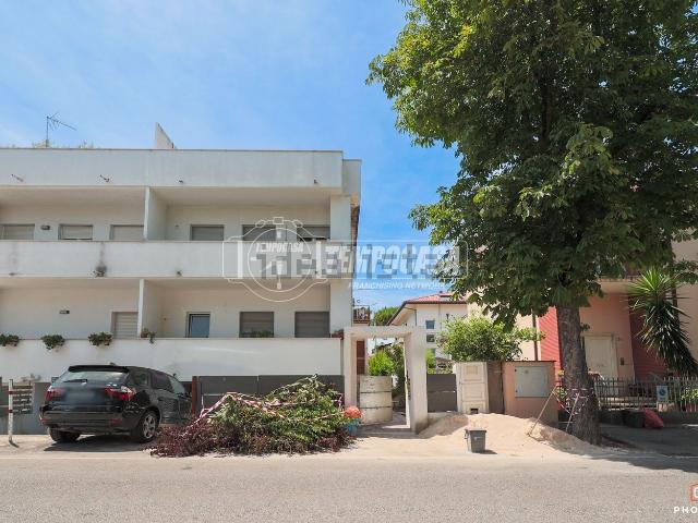Appartamento in vendita di 75 m² in Via Francesca da Rimini, 28