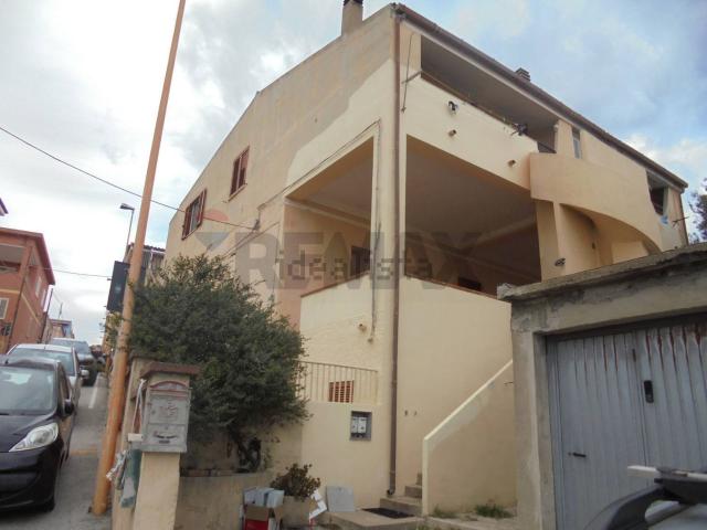 Appartamento in vendita di 75 m² in Via Giovanni Cesaraccio, 12