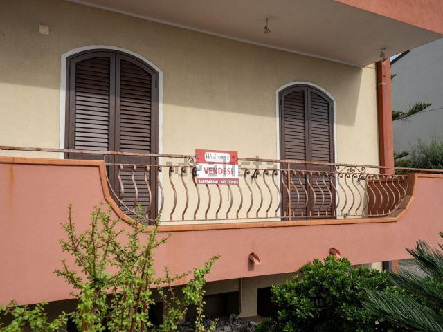 Appartamento in vendita di 75 m² in Via Giovanni Falcone, 141