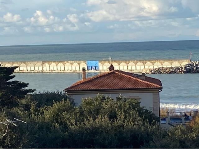 Appartamento in vendita di 75 m² in Via Giovanni Marradi