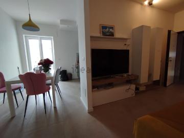 Appartamento in vendita di 75 m² in Via Umberto Maddalena