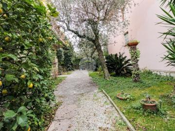 Appartamento in vendita di 75 m² in Via Giosuè Carducci, 11