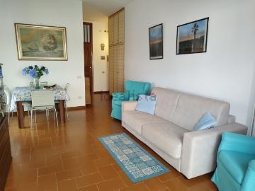 Appartamento in vendita di 75 m² in Via Giacomo Leopardi