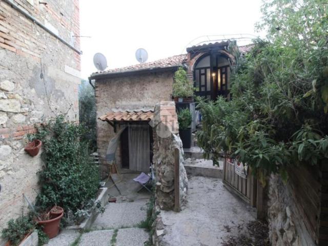 Appartamento in vendita di 75 m² in Via Giuseppe Garibaldi, 34