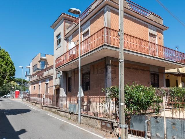 Appartamento in vendita di 75 m² in Via Giuseppe Lo Jodice, 17
