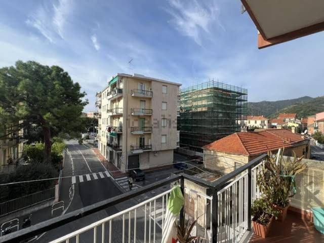 Appartamento in vendita di 75 m² in Via Guelfo d&apos Albisola
