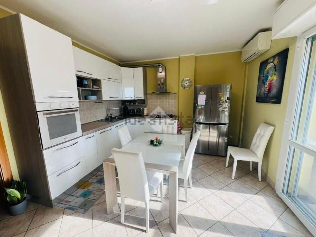 Appartamento in vendita di 75 m² in Via Guglielmo Oberdan, 10