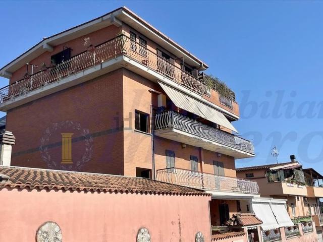 Appartamento in vendita di 75 m² in Via Gussola, 20