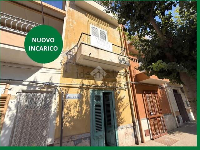 Appartamento in vendita di 75 m² in Via Ignazio Lanza di Trabia, 74
