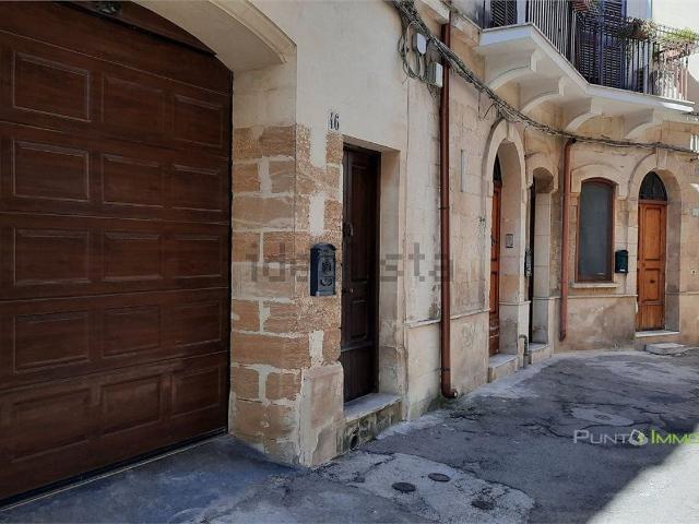 Appartamento in vendita di 75 m² in Via Idomeneo, 46