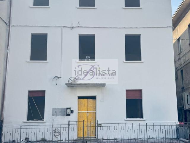 Appartamento in vendita di 75 m² in Via Lombardia, 73