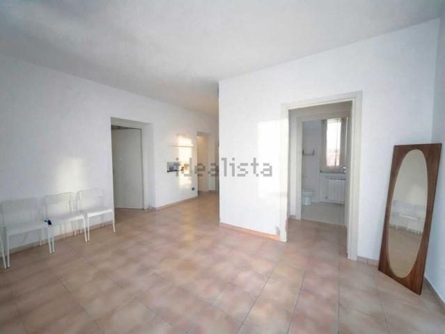 Appartamento in vendita di 75 m² in Via Luigi Calastri, 8