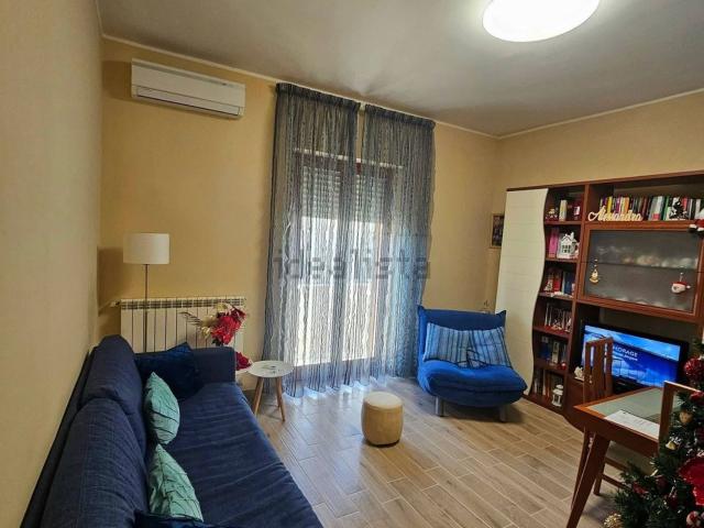 Appartamento in vendita di 75 m² in Via Luigi Lilio, 12