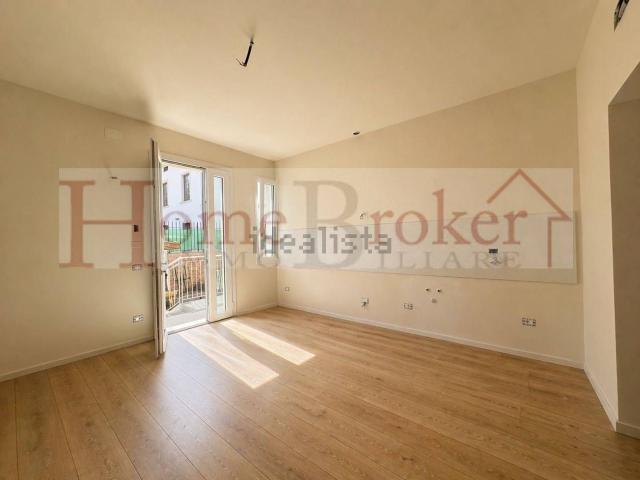 Appartamento in vendita di 75 m² in Via Mario Calderara, 15