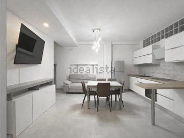 Appartamento in vendita di 75 m² in Via Mecenate, 206