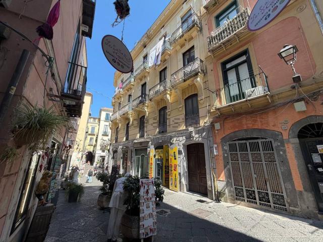 Appartamento in vendita di 75 m² in Via Mercanti, 150