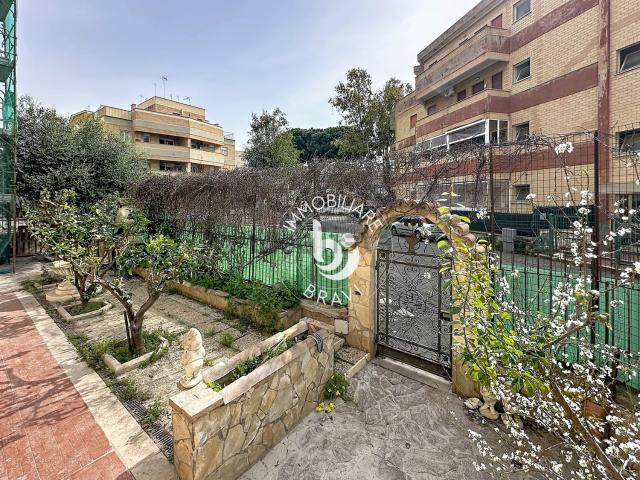 Appartamento in vendita di 81 m² in Via Monte Bianco