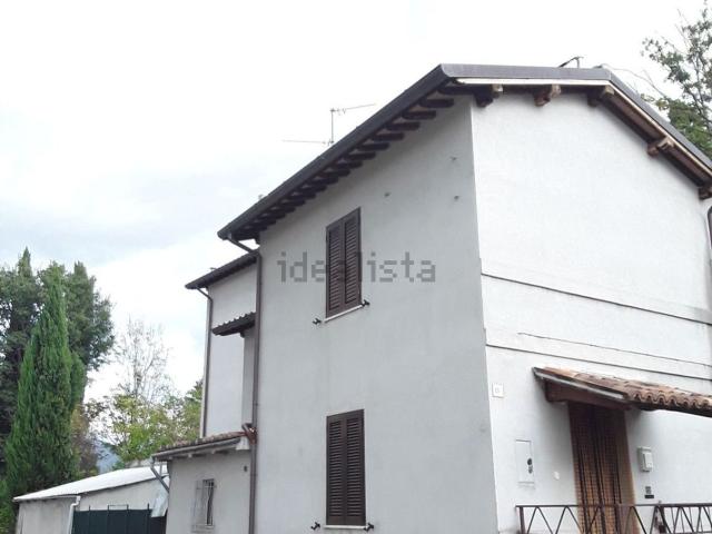 Appartamento in vendita di 75 m² in Via Monte Falterona, 15