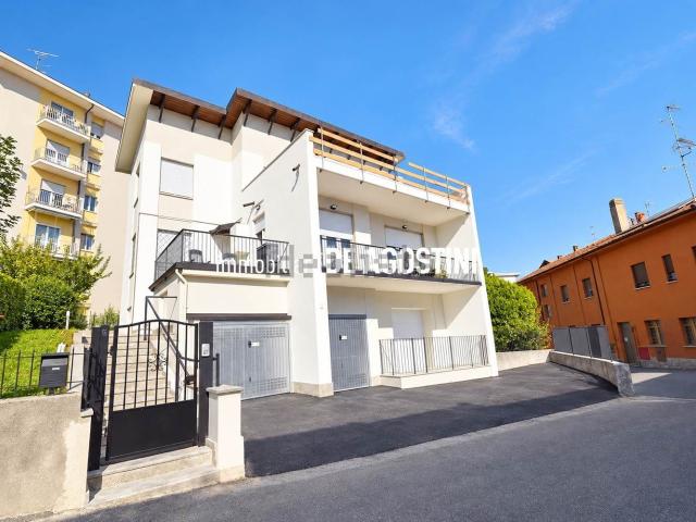 Appartamento in vendita di 75 m² in Via Mottarone, 8