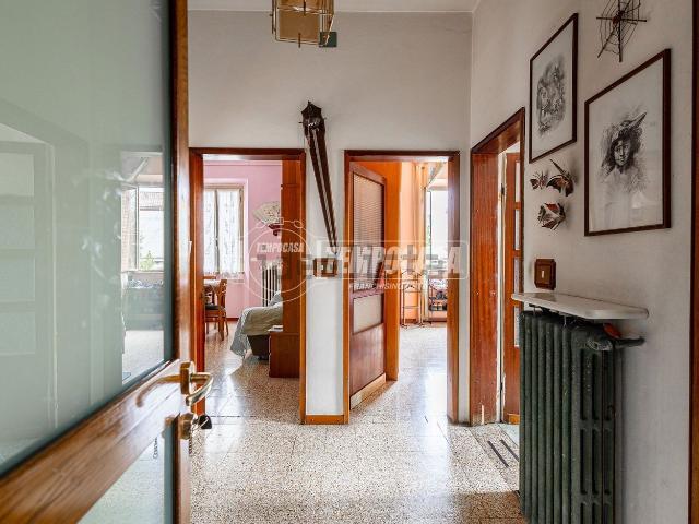 Appartamento in vendita di 140 m² in Via Nicolò Copernico