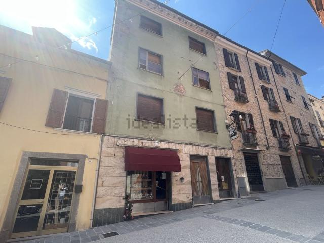 Appartamento in vendita di 75 m² in Via Pietro Cella, 64