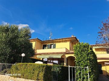 Appartamento in vendita di 75 m² in Via Poggiberna