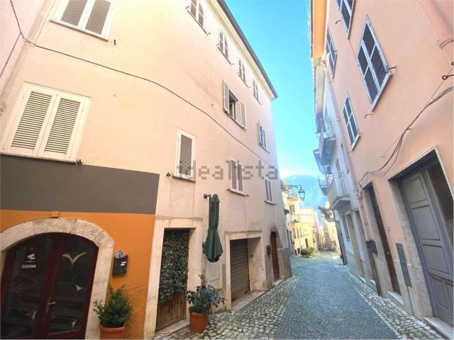 Appartamento in vendita di 75 m² in Via Planca