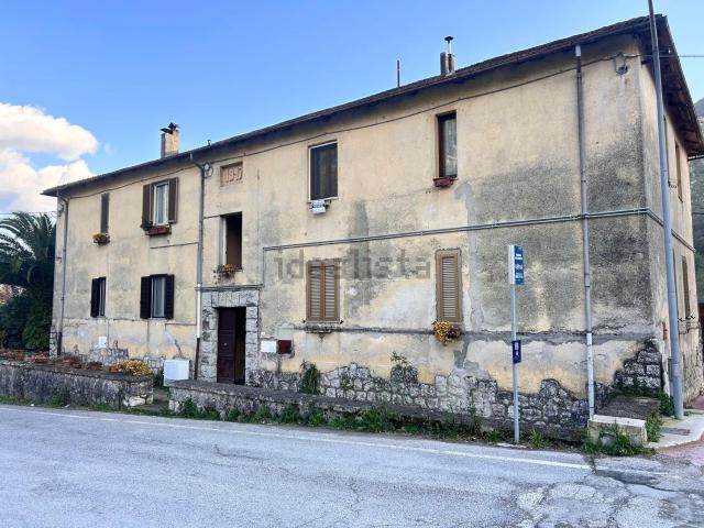 Appartamento in vendita di 75 m² in Via PROVINCIALE