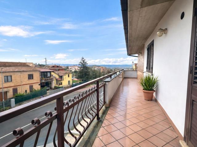 Appartamento in vendita di 75 m² in Via Provinciale, 27