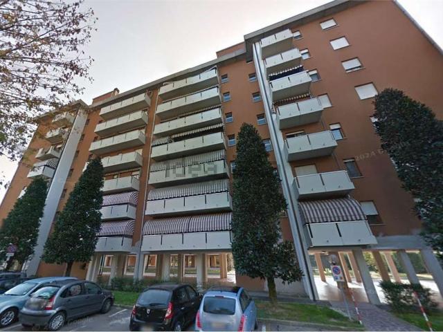 Appartamento in vendita di 75 m² in Via Praga, 7