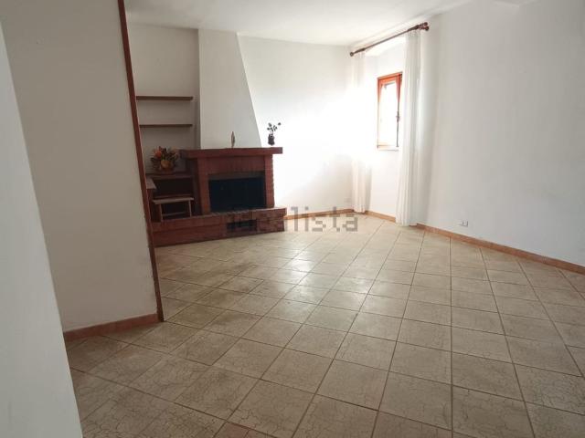 Appartamento in vendita di 75 m² in Via Ricasoli