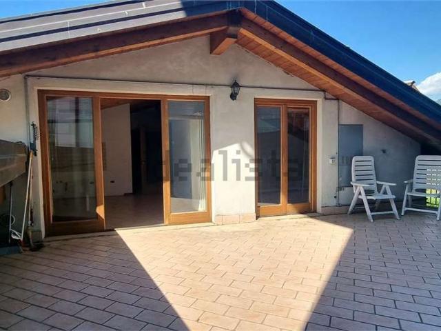 Appartamento in vendita di 75 m² in Via Riccardo Zandonai, 18