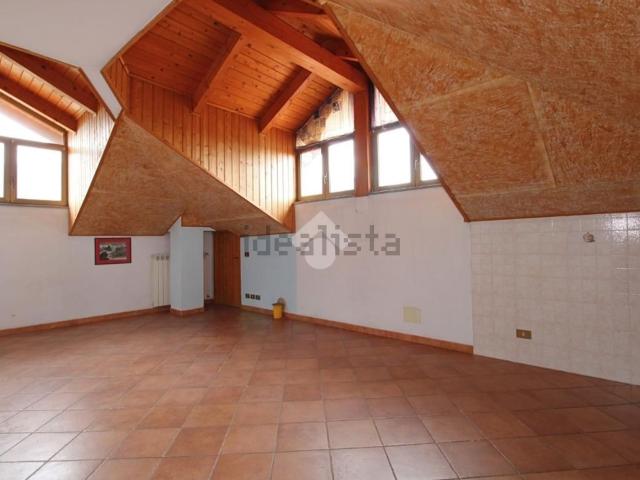 Appartamento in vendita di 75 m² in Via Rivette, 1