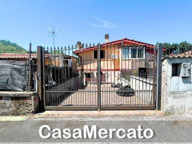 Appartamento in vendita di 75 m² in Via Rocca Priora