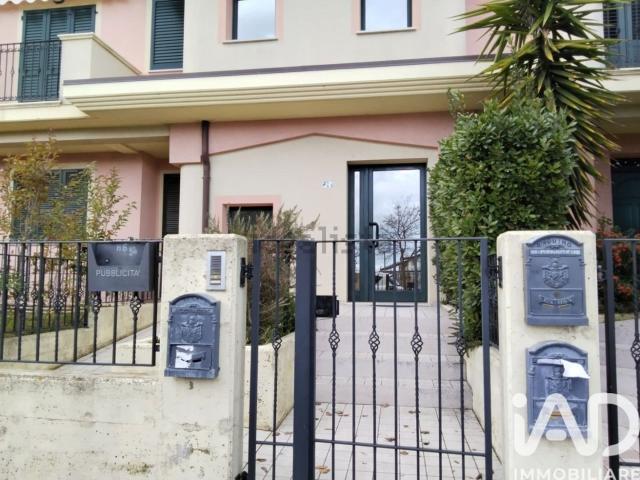 Appartamento in vendita di 75 m² in Via Sant&apos Anna