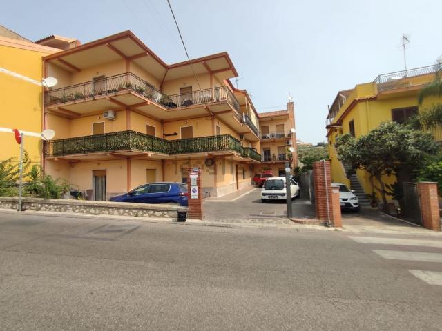 Appartamento in vendita di 75 m² in Via Savoca, 94