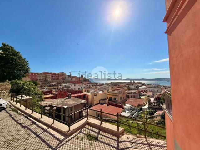 Appartamento in vendita di 80 m² in Viale Capomazza, 7