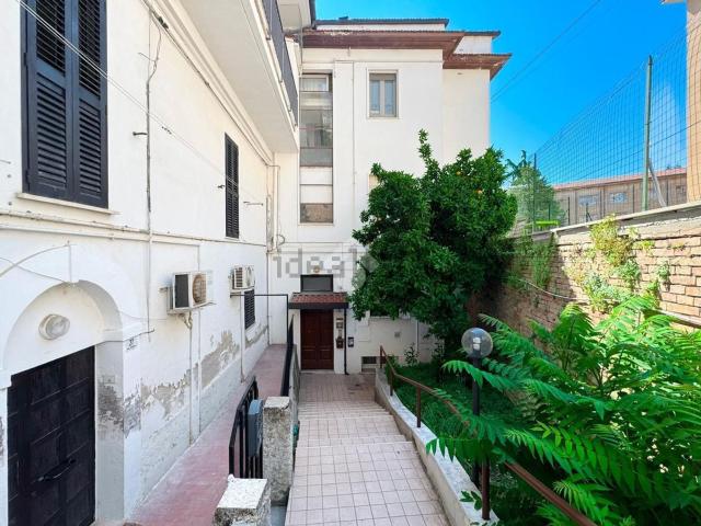 Appartamento in vendita di 75 m² in Viale Giovanni Amendola, 23