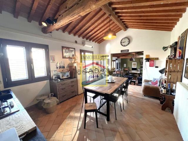 Appartamento in vendita di 75 m² in Viale II Giugno, 1